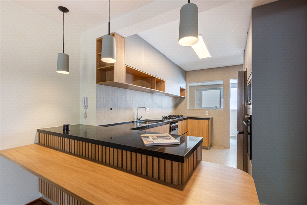 APARTAMENTO em ITAIM BIBI