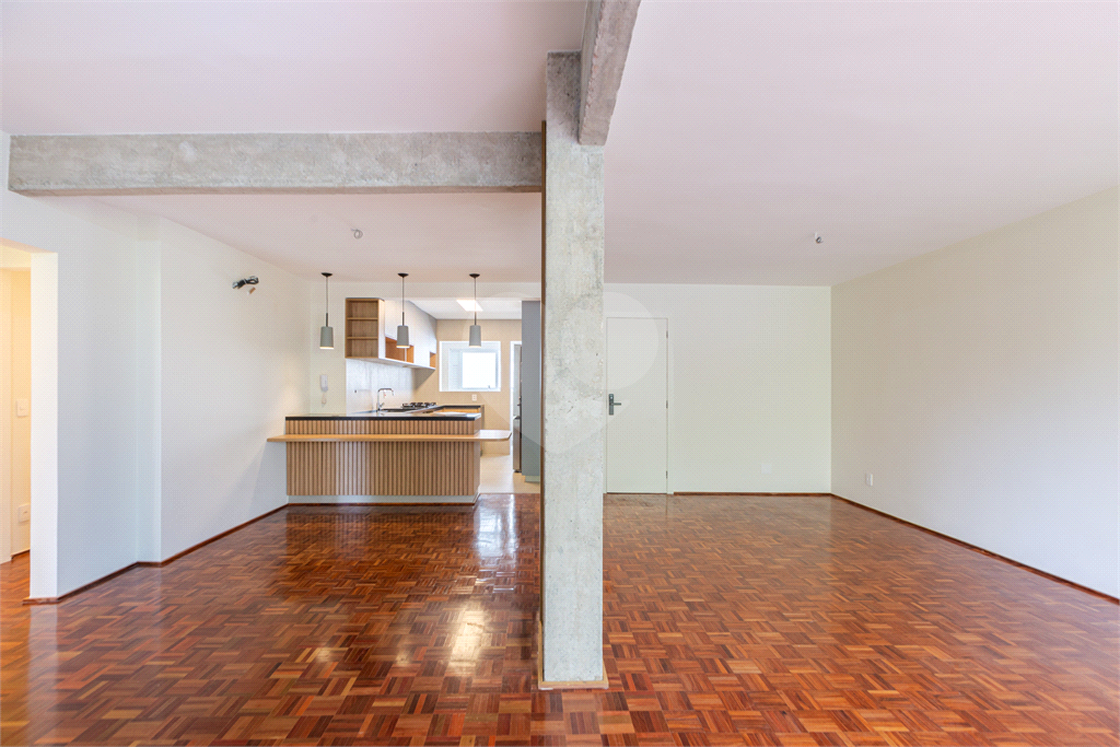 APARTAMENTO em ITAIM BIBI