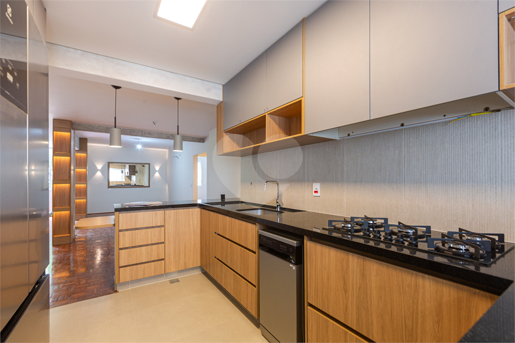 APARTAMENTO em ITAIM BIBI