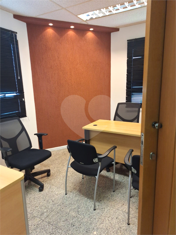 APARTAMENTO em ITAIM BIBI
