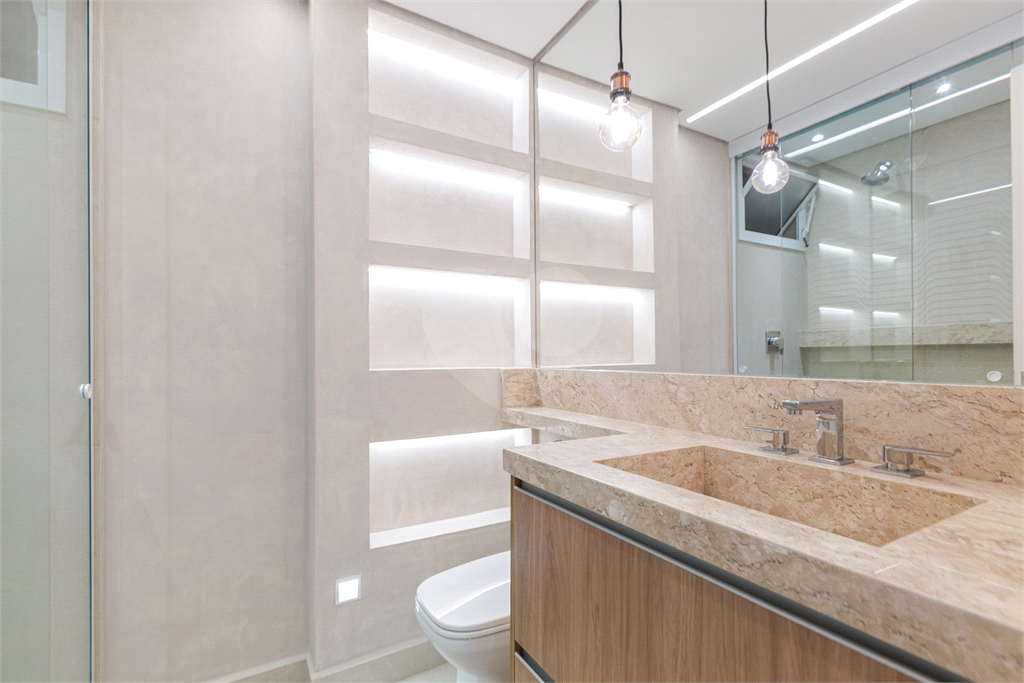 APARTAMENTO em ITAIM BIBI