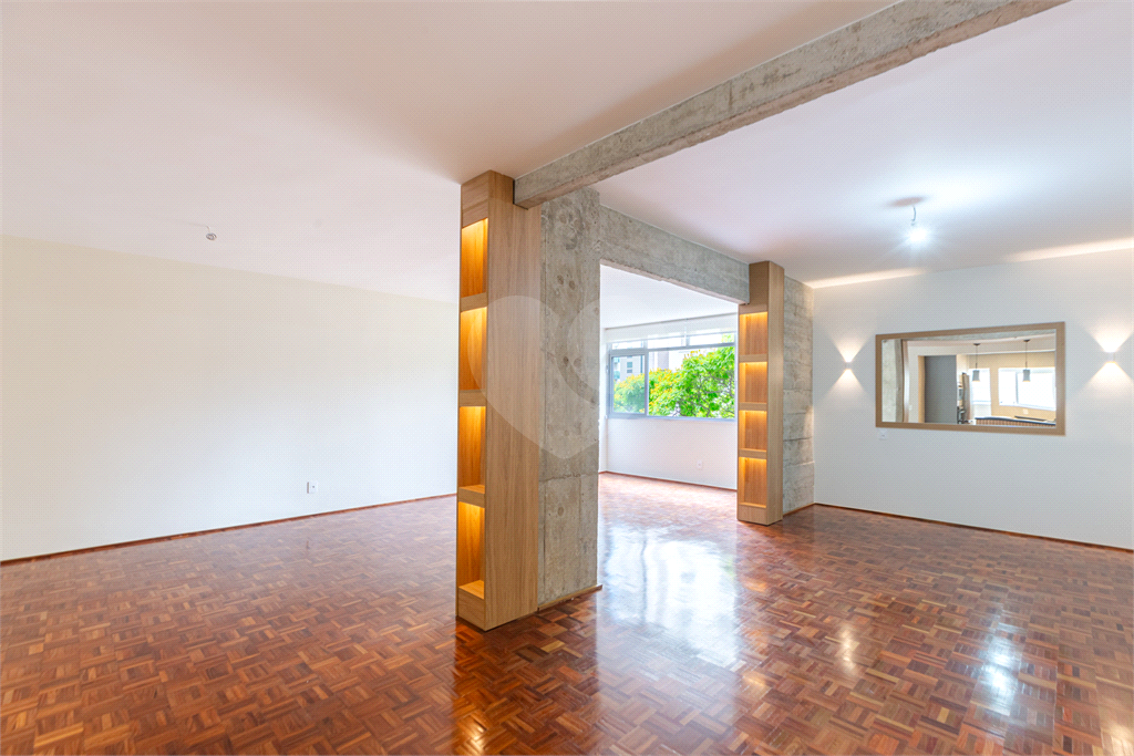 APARTAMENTO em ITAIM BIBI