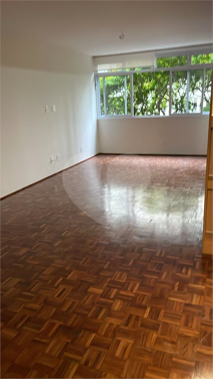 APARTAMENTO em ITAIM BIBI