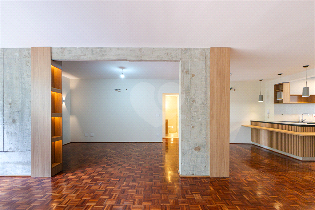 APARTAMENTO em ITAIM BIBI