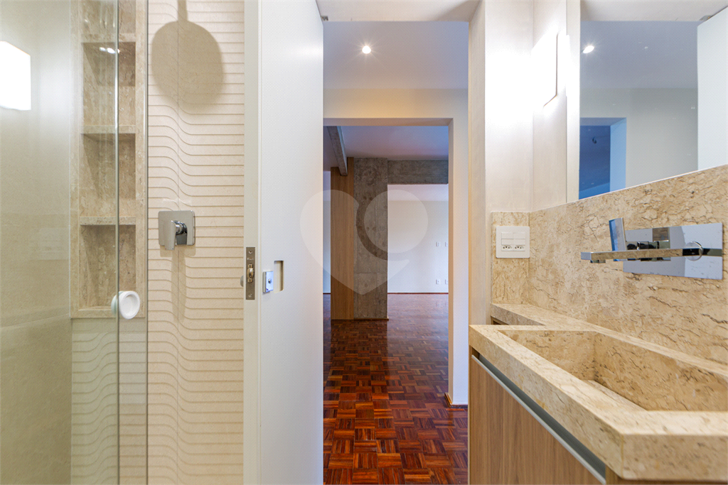 APARTAMENTO em ITAIM BIBI