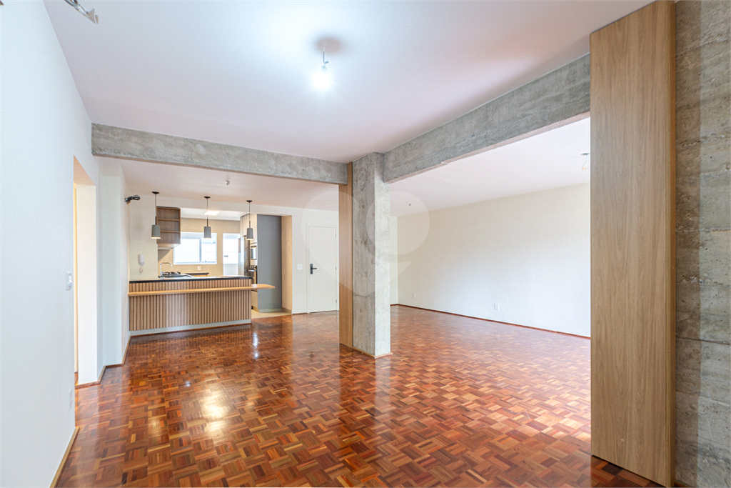 APARTAMENTO em ITAIM BIBI