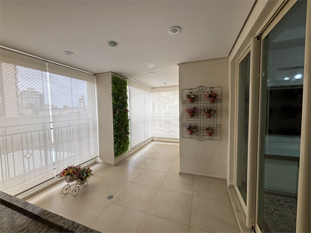 Apartamento com porteira fechada, com 3 dormitórios próximo metrô Santana