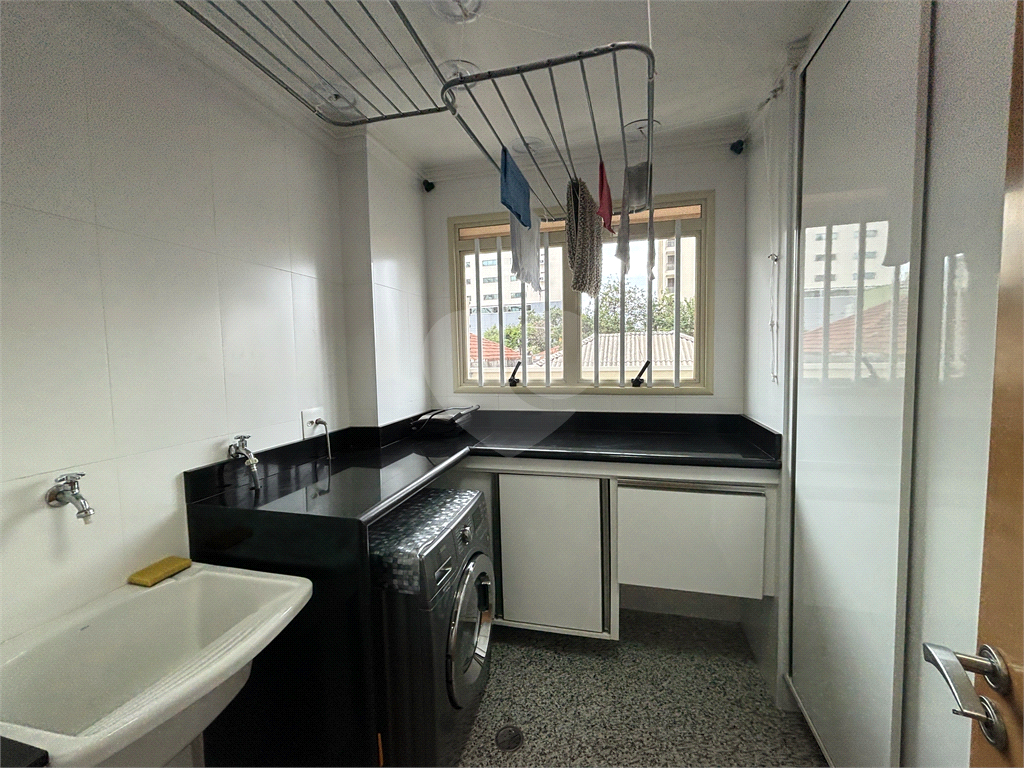 Apartamento com porteira fechada, com 3 dormitórios próximo metrô Santana