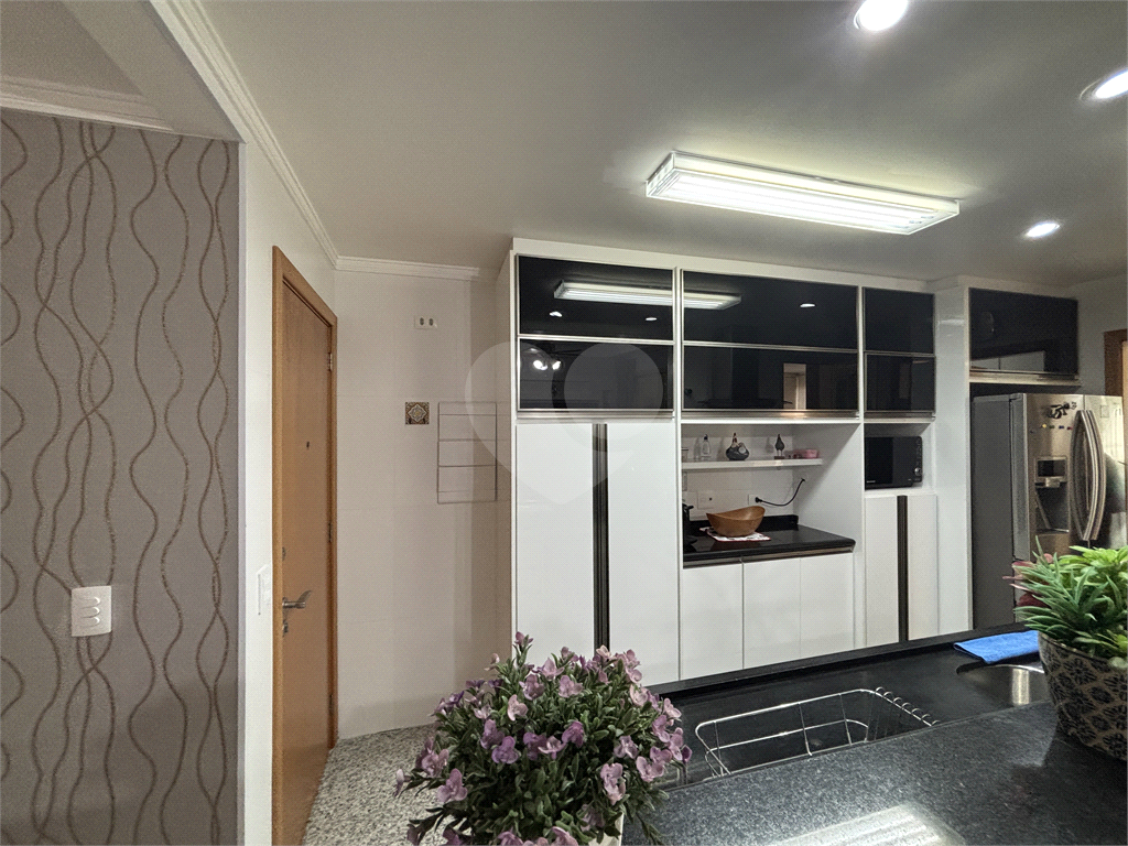 Apartamento com porteira fechada, com 3 dormitórios próximo metrô Santana