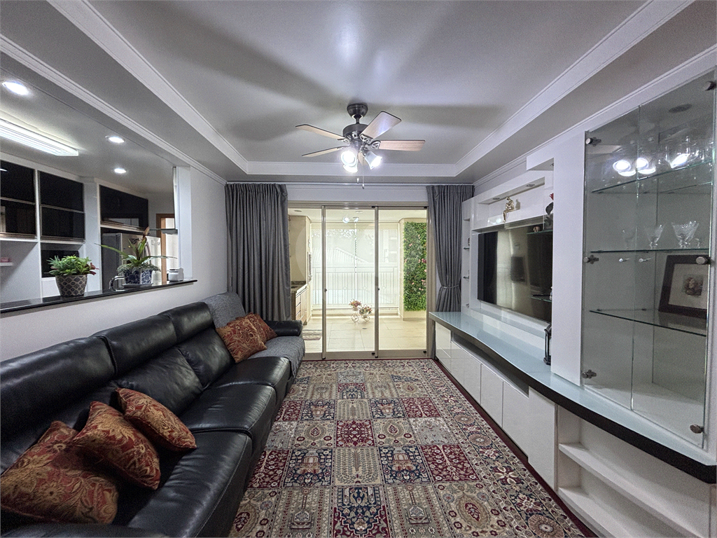 Apartamento com porteira fechada, com 3 dormitórios próximo metrô Santana