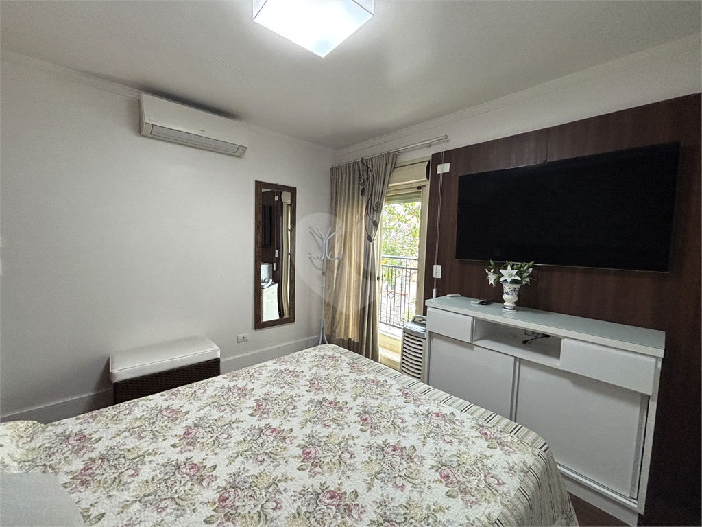 Apartamento com porteira fechada, com 3 dormitórios próximo metrô Santana