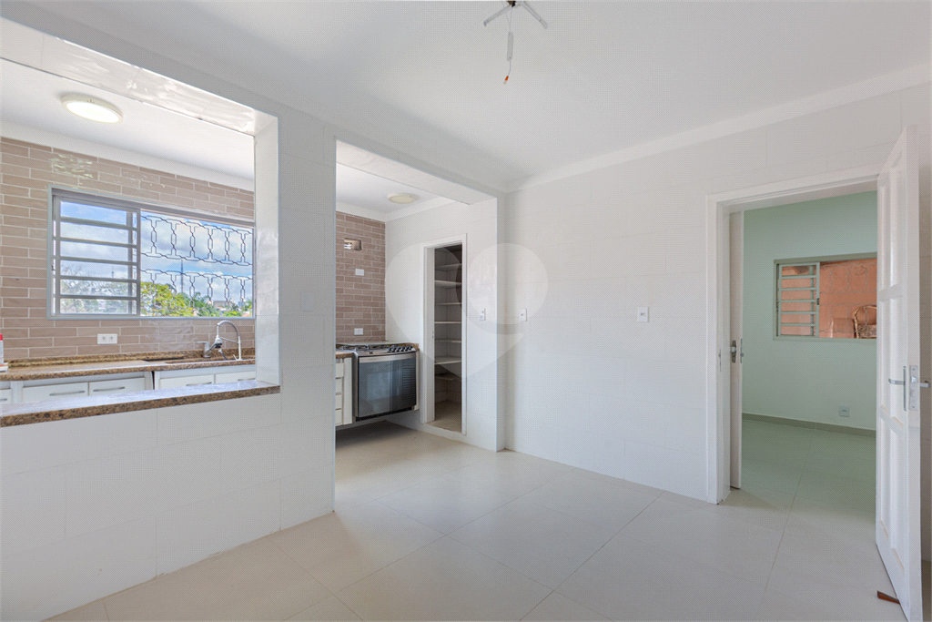 Casa Sobrado - Pacaembu - 4 Dormitórios - 235 m² Área útil 