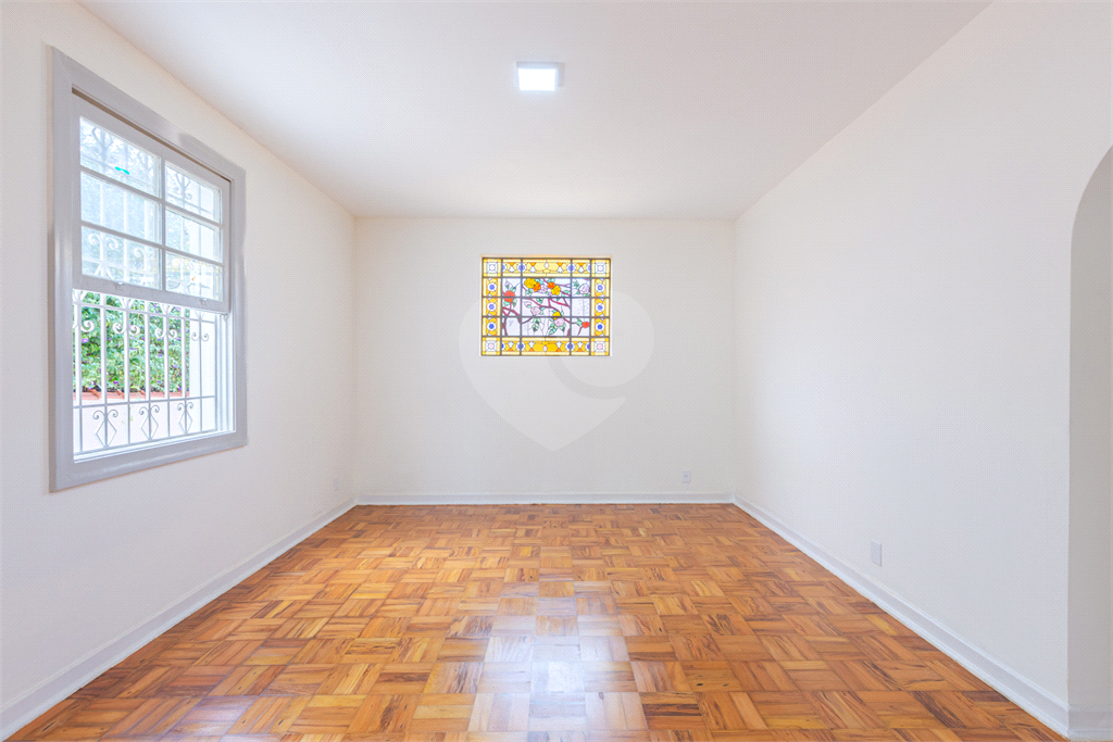 Casa Sobrado - Pacaembu - 4 Dormitórios - 235 m² Área útil 