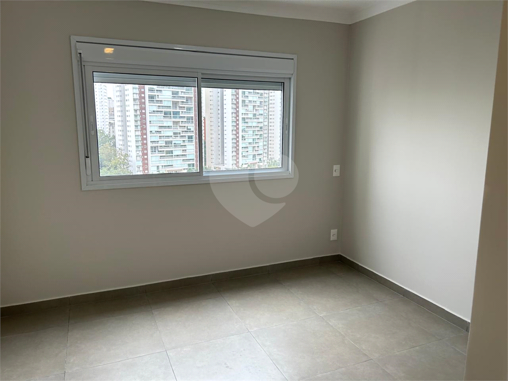 Apartamento com 3 dormitórios à venda no Portal do Morumbi