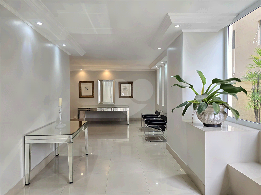 Apartamento Residencial para alugar com 3 quartos 1 vaga ao lado do metrô em Paraíso São Paulo - SP