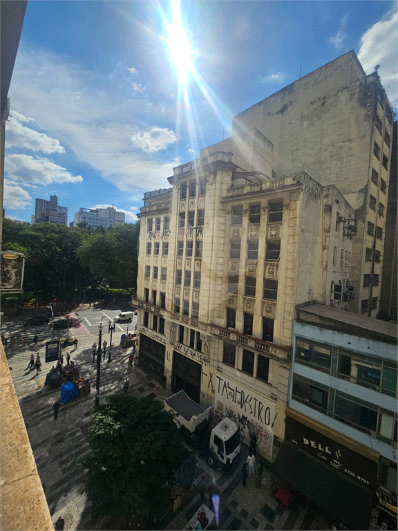 SALA COMERCIAL - AO LADO DO METRO REPUBLICA