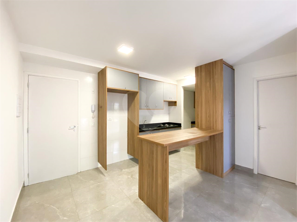 Apartamento 1 dormitório e 1 vaga de garagem   
