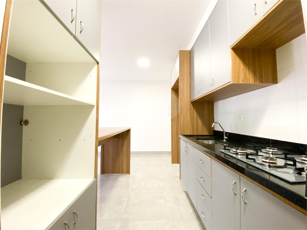 Apartamento 1 dormitório e 1 vaga de garagem   