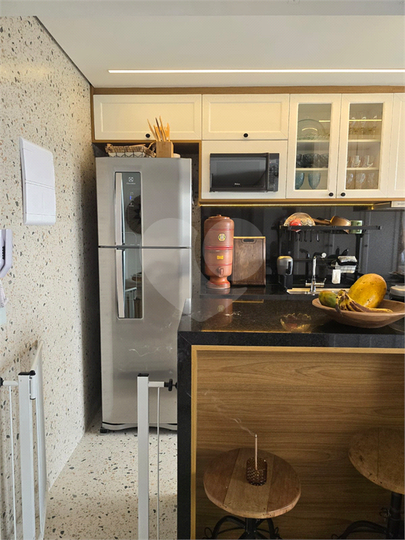 Apartamento à Venda 42m²| 2 Dormitórios| 1 Vaga|  Com Varanda | Cachoeirinha