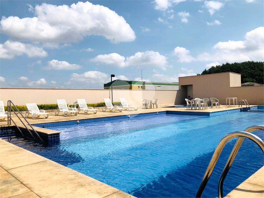 Apartamento à Venda 42m²| 2 Dormitórios| 1 Vaga|  Com Varanda | Cachoeirinha