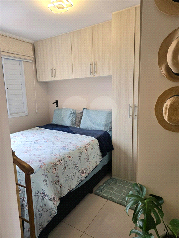 Apartamento à Venda 42m²| 2 Dormitórios| 1 Vaga|  Com Varanda | Cachoeirinha