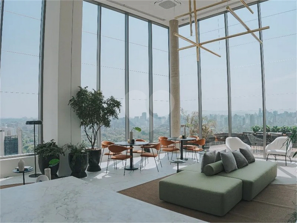 Apartamento a venda no Itaim Bibi