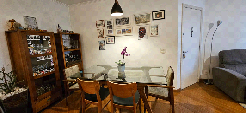 Apartamento à venda em Pinheiros -  3 quartos, 2 suítes - 100 m2