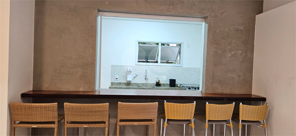 Apartamento à venda em Pinheiros -  3 quartos, 2 suítes - 100 m2
