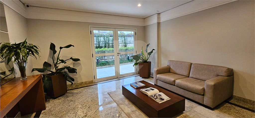 Apartamento à venda em Pinheiros -  3 quartos, 2 suítes - 100 m2