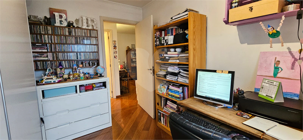 Apartamento à venda em Pinheiros -  3 quartos, 2 suítes - 100 m2