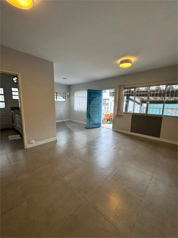 Casa térrea a venda na  Vila Madalena com 3 dormitórios, 2 vagas, edícula grande (2ª casa)