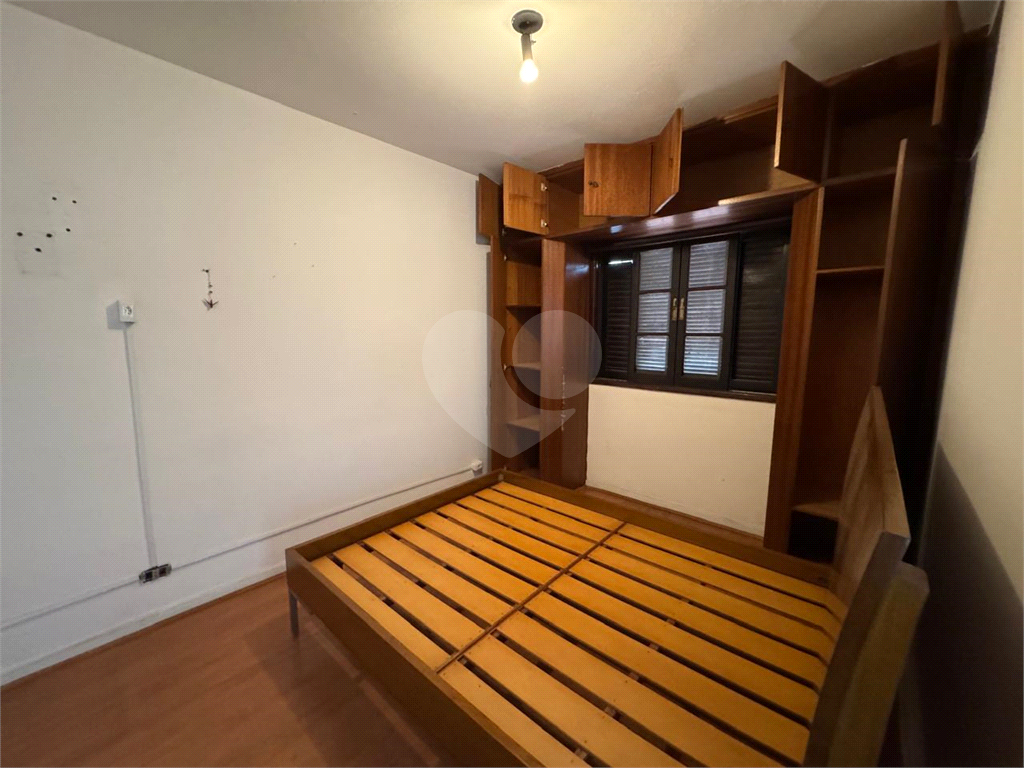 Casa térrea a venda na  Vila Madalena com 3 dormitórios, 2 vagas, edícula grande (2ª casa)