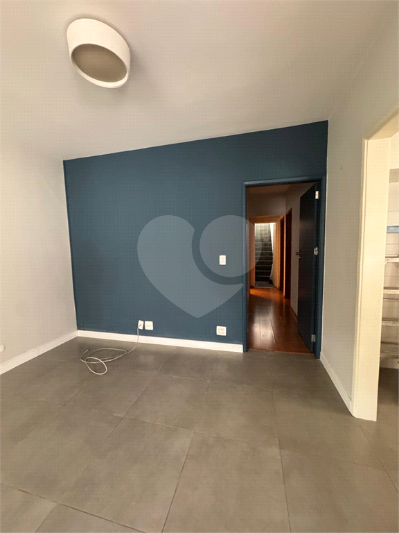 Casa térrea a venda na  Vila Madalena com 3 dormitórios, 2 vagas, edícula grande (2ª casa)
