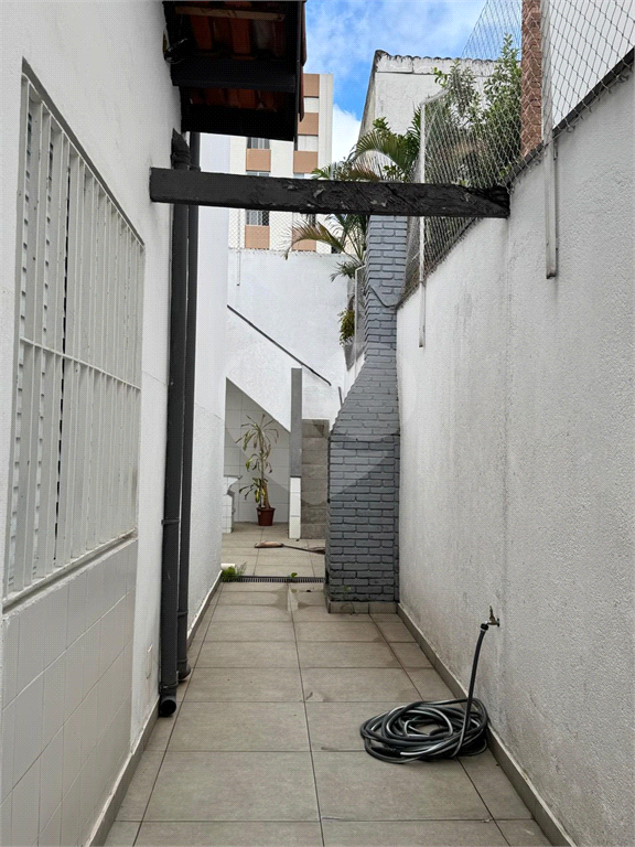 Casa térrea a venda na  Vila Madalena com 3 dormitórios, 2 vagas, edícula grande (2ª casa)
