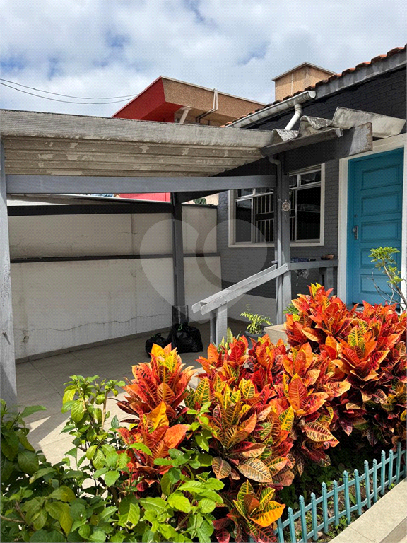 Casa térrea a venda na  Vila Madalena com 3 dormitórios, 2 vagas, edícula grande (2ª casa)