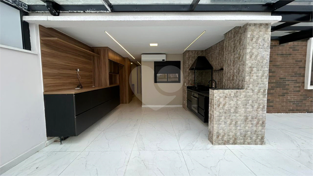 Apartamento garden à venda na Barra Funda com amplo espaço gourmet