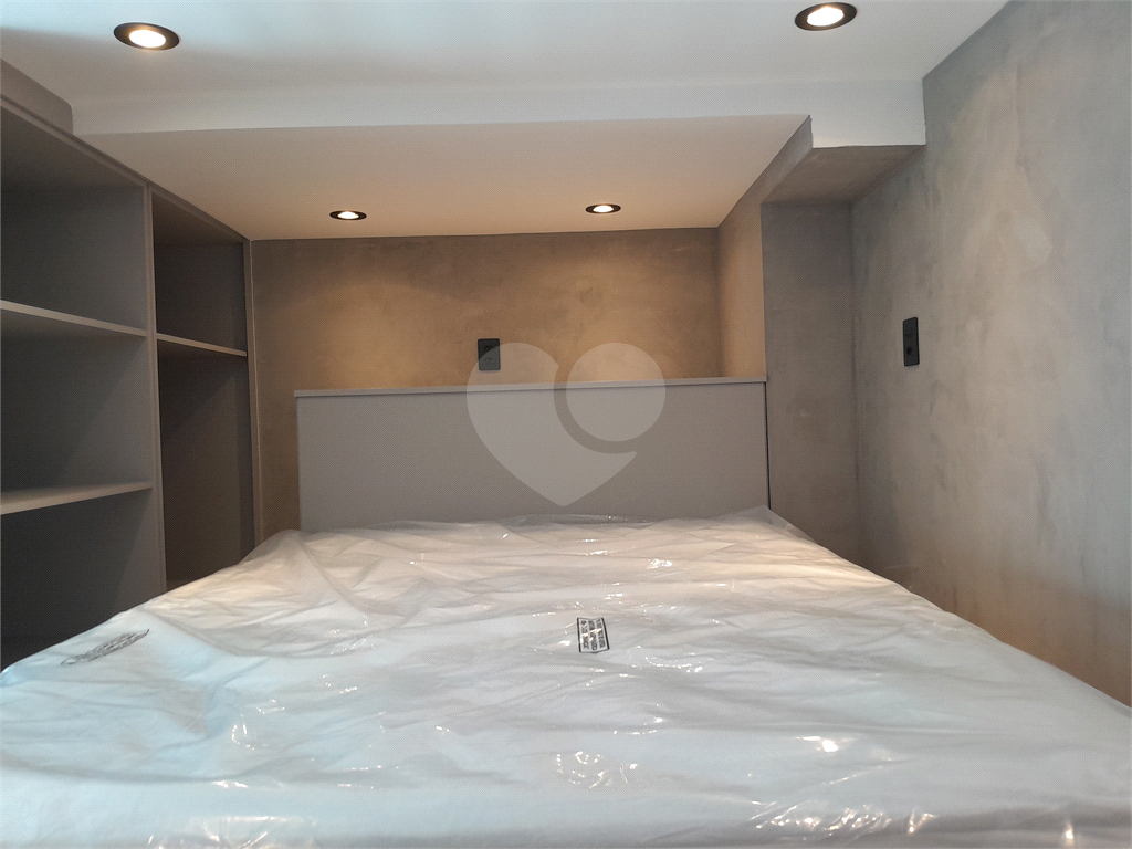 Apartamento studio com 26m² para alugar em Pinheiros