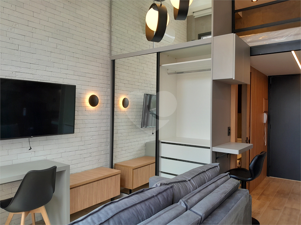 Apartamento studio com 26m² para alugar em Pinheiros