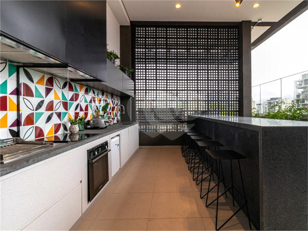 Apartamento studio com 26m² para alugar em Pinheiros