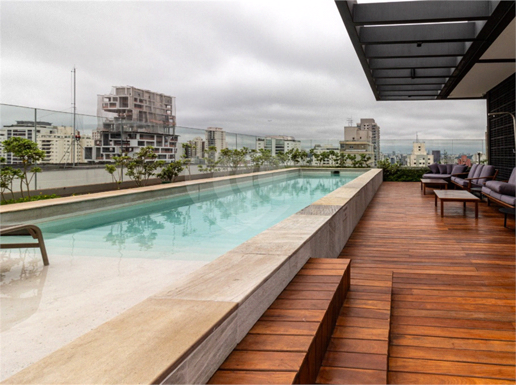 Apartamento studio com 26m² para alugar em Pinheiros