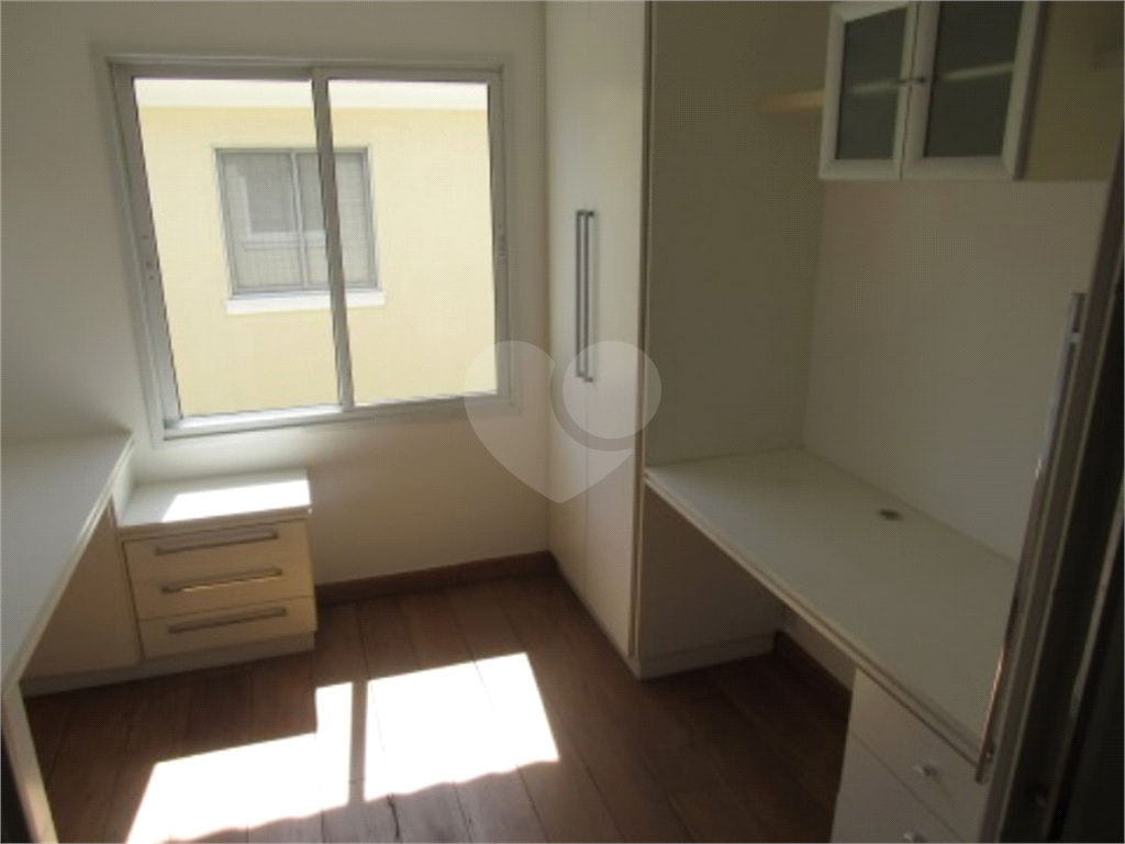 Casa  para alugar com 3 dormitórios 3 vagas  em condomínio fechado no Bairro Tremembé 