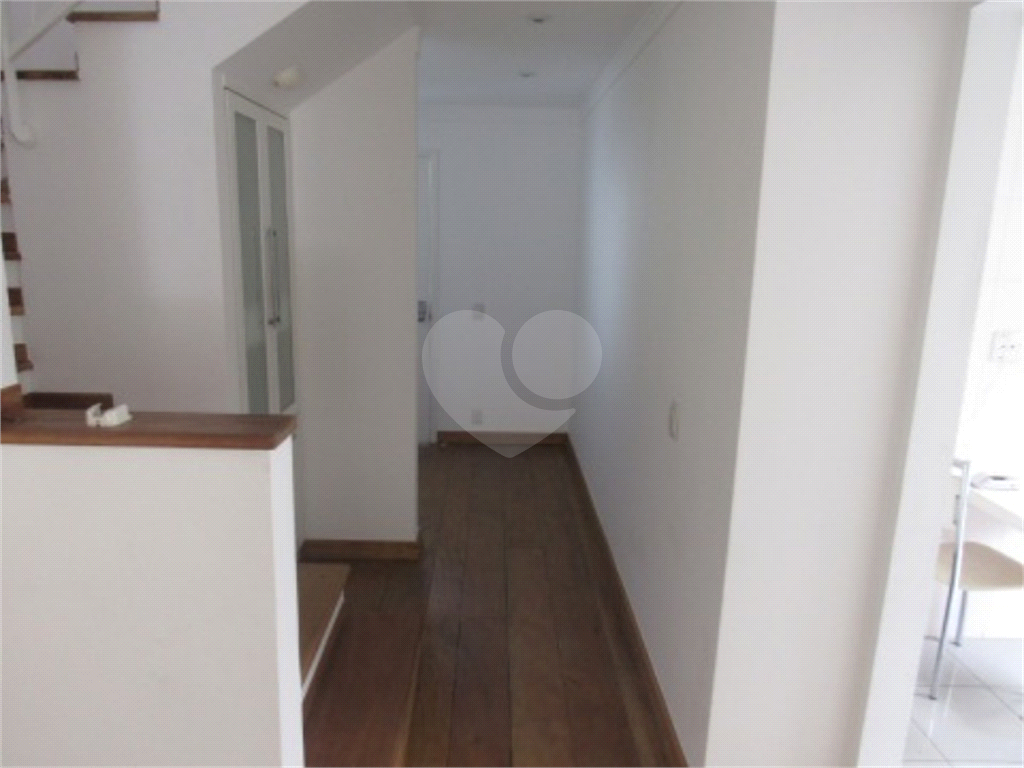 Casa  para alugar com 3 dormitórios 3 vagas  em condomínio fechado no Bairro Tremembé 