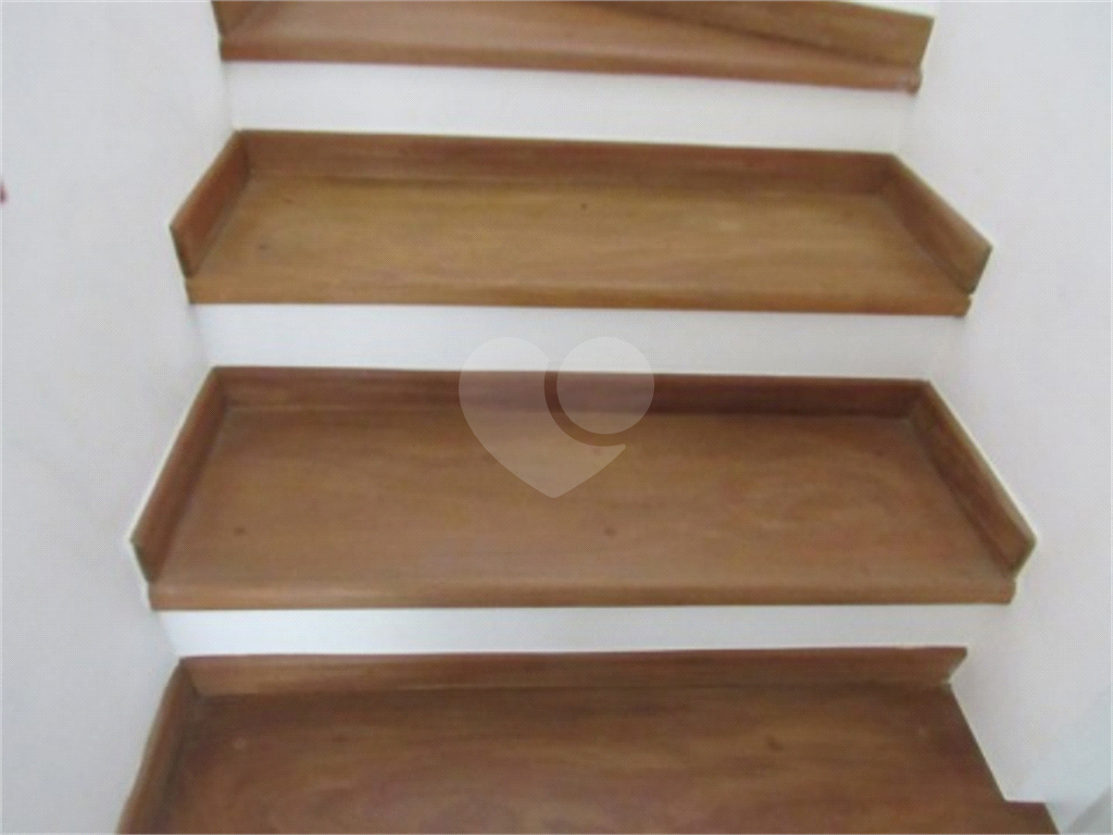 Casa  para alugar com 3 dormitórios 3 vagas  em condomínio fechado no Bairro Tremembé 