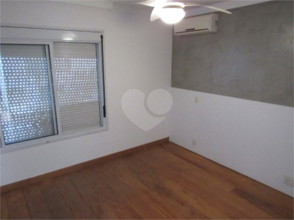 Casa  para alugar com 3 dormitórios 3 vagas  em condomínio fechado no Bairro Tremembé 