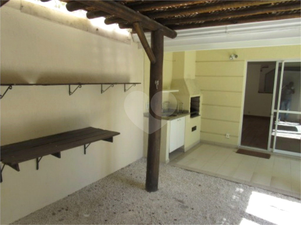 Casa  para alugar com 3 dormitórios 3 vagas  em condomínio fechado no Bairro Tremembé 