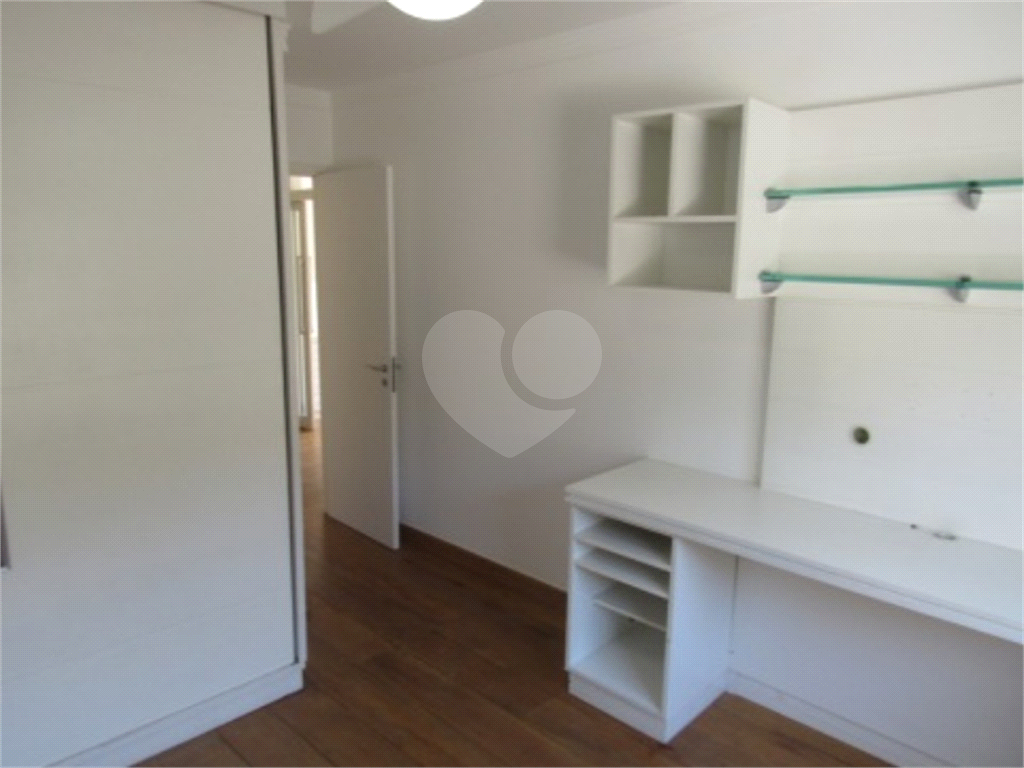 Casa  para alugar com 3 dormitórios 3 vagas  em condomínio fechado no Bairro Tremembé 