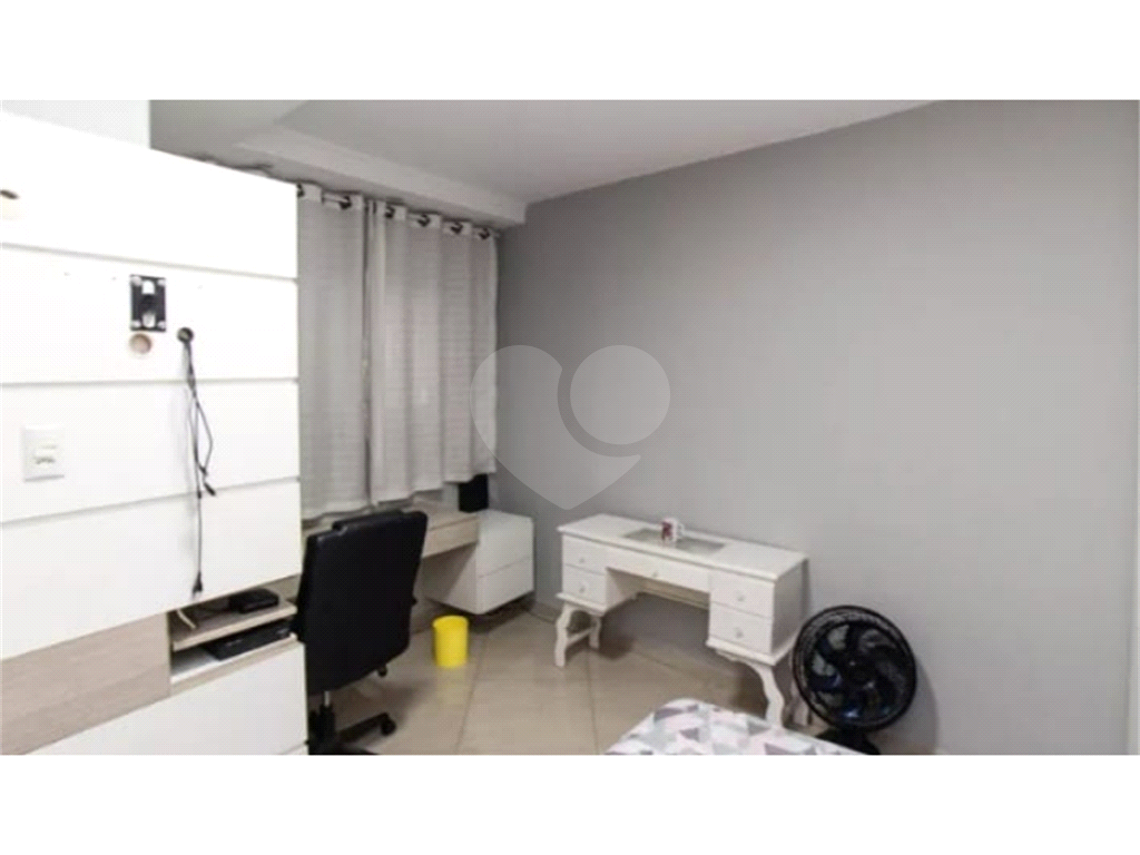 Casa a venda 4 dormitórios 2 salas 1 vaga no Bairro Jardim Japão 