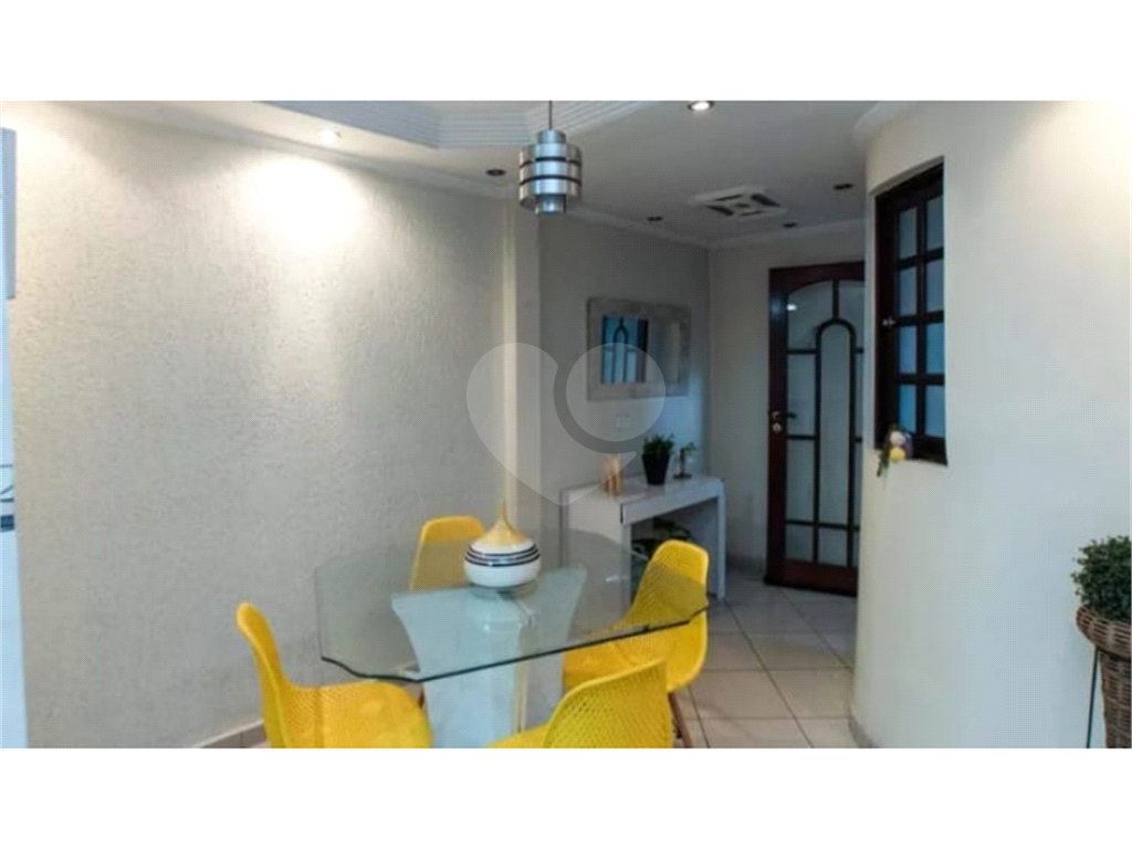 Casa a venda 4 dormitórios 2 salas 1 vaga no Bairro Jardim Japão 