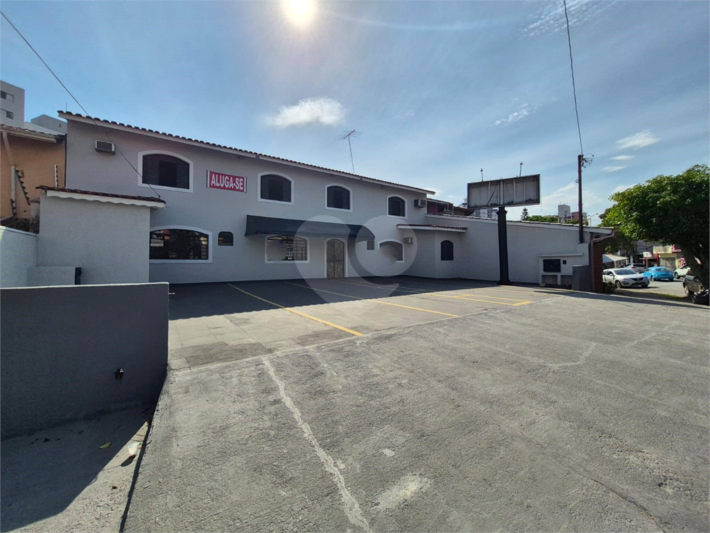 Casa, 6 quartos, 180 m² - Foto 2