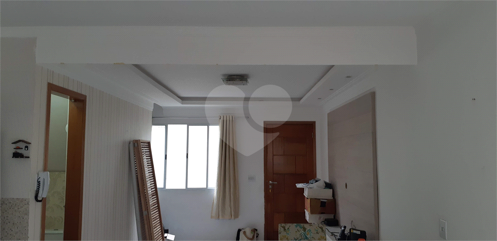 SOBRADO EM CONDOMINIO FECHADO.